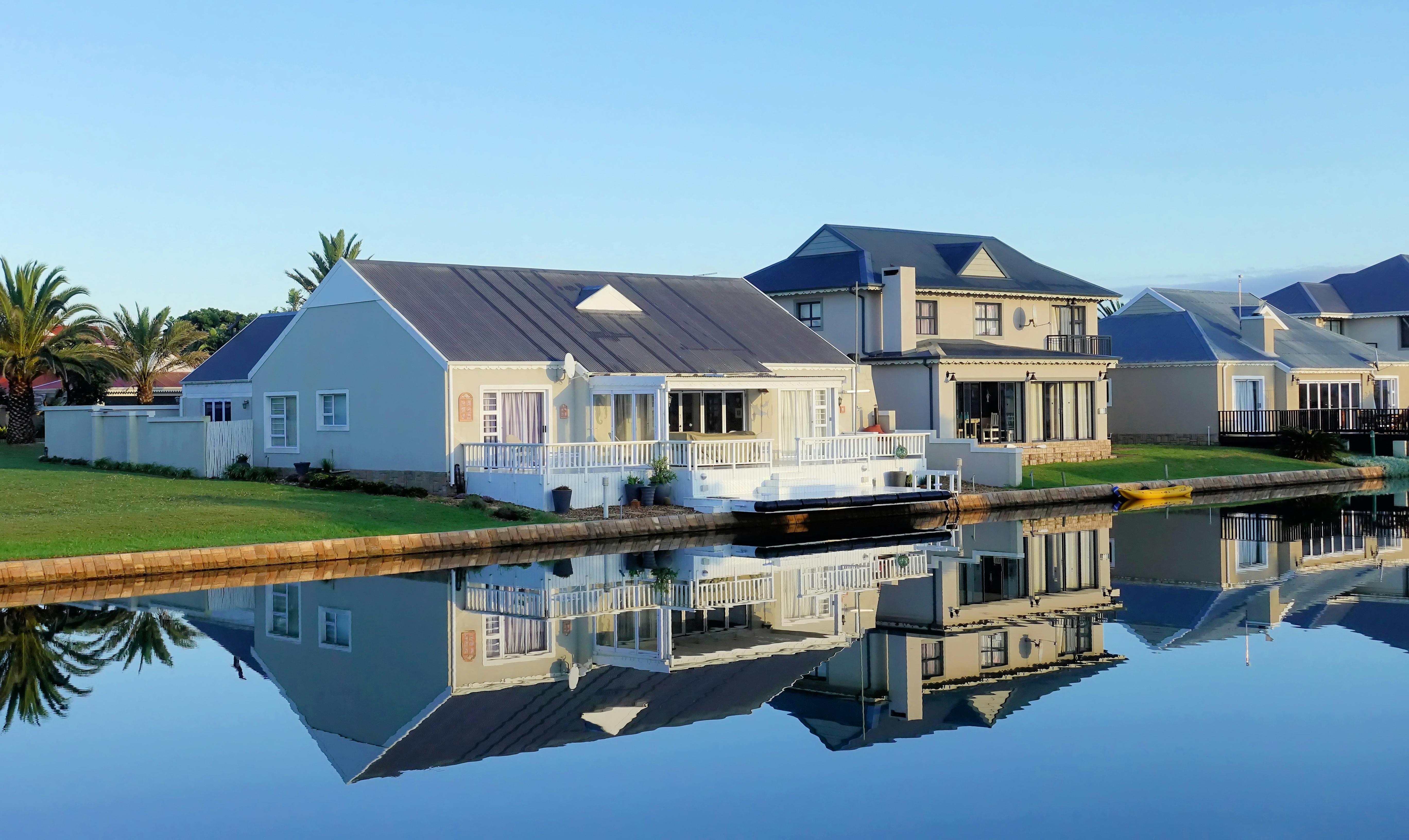 Waterfront luxury homes